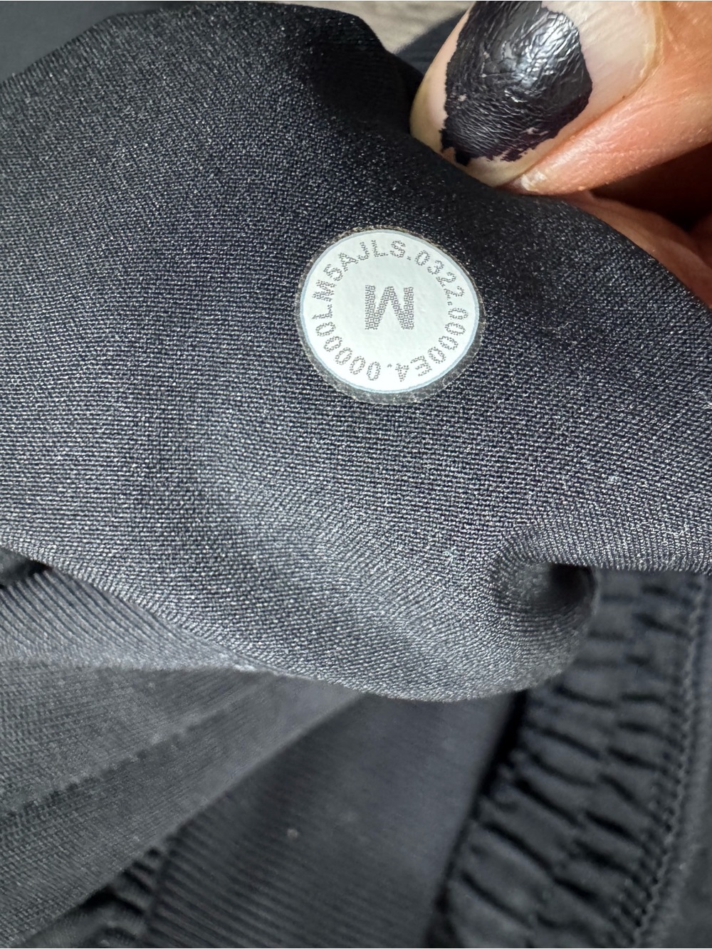 Lululemon Men’s Size M Black Jogger Pants - Picture 6 of 7